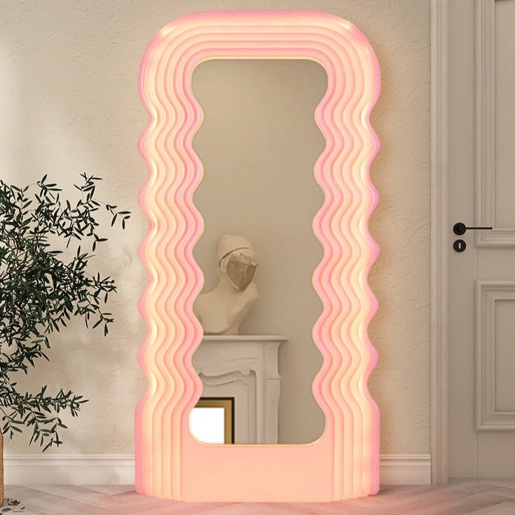 The Must-Have Wave Mirror
